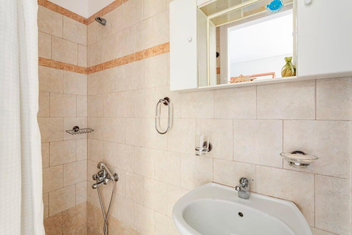 Seaview Terrace Haven-Perfect Location By The Sea Vila Calamata Exterior foto