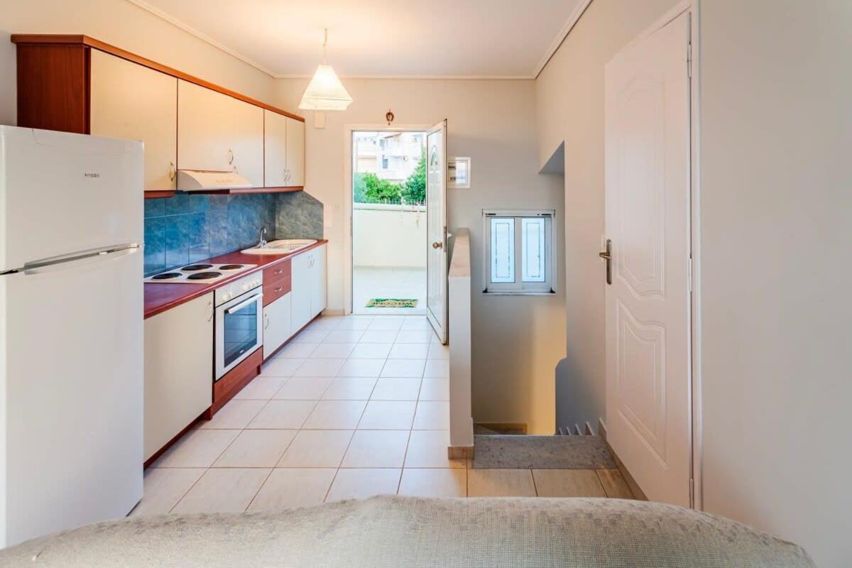 Seaview Terrace Haven-Perfect Location By The Sea Vila Calamata Exterior foto