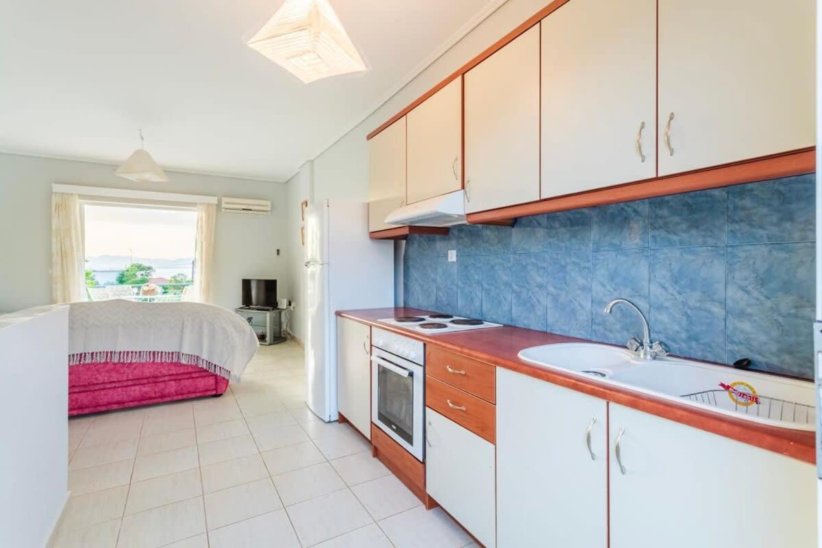 Seaview Terrace Haven-Perfect Location By The Sea Vila Calamata Exterior foto