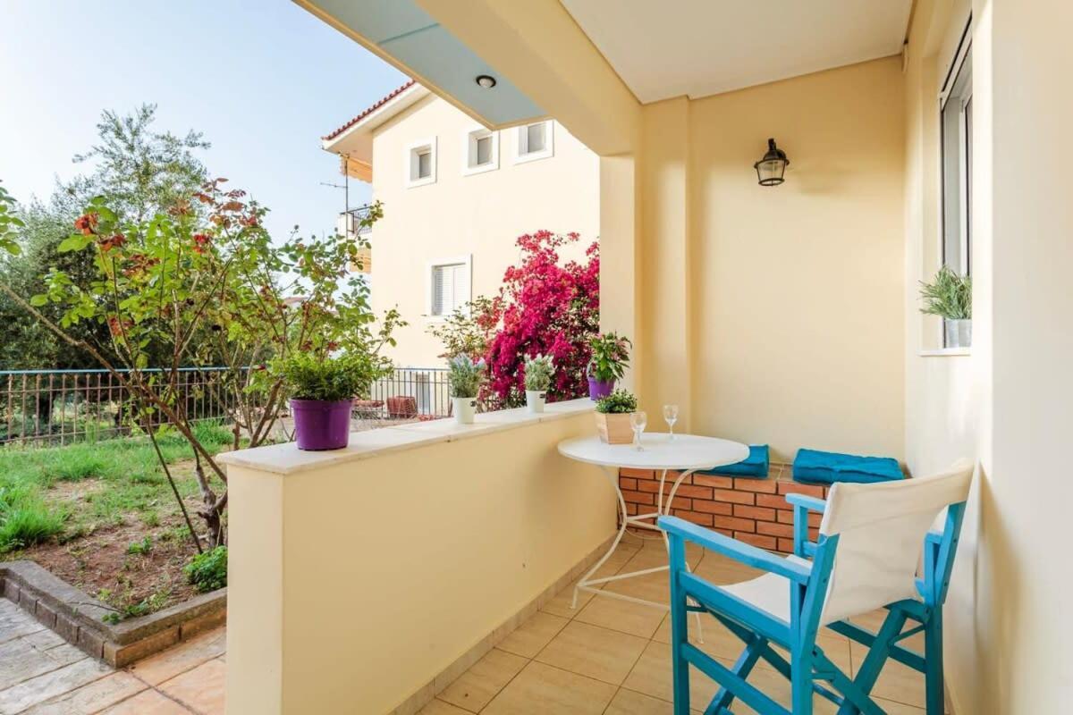 Seaview Terrace Haven-Perfect Location By The Sea Vila Calamata Exterior foto